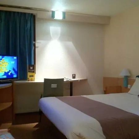 Hotel Sure By Western Annecy 3*