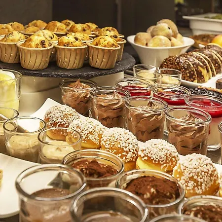 Sure By Western Annecy 3*