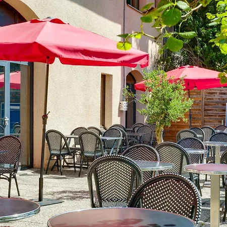 Sure By Western Annecy 3*