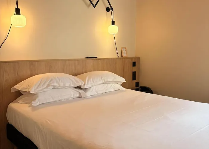 Sure By Western Annecy